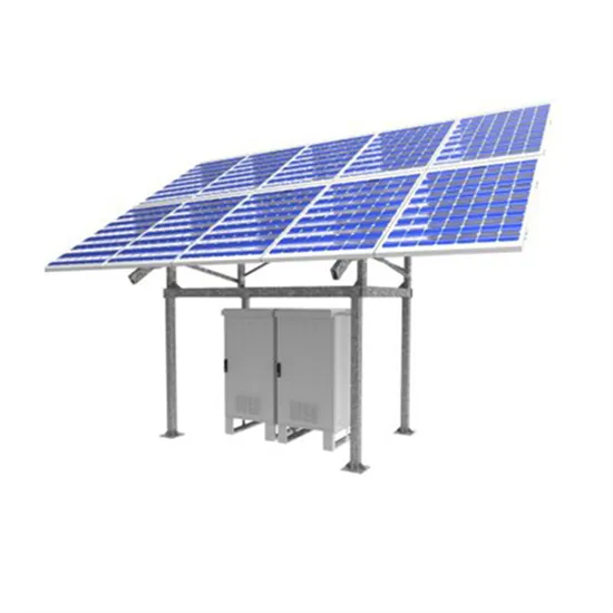 Lightning protection between photovoltaic panels