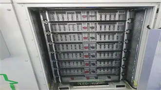 How much does a 50kW energy storage container cost at a US airport