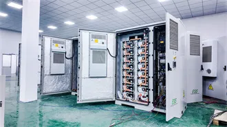 Safe Solar Connections: How to Power Batteries Without Risk
