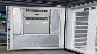 Mobile solar container